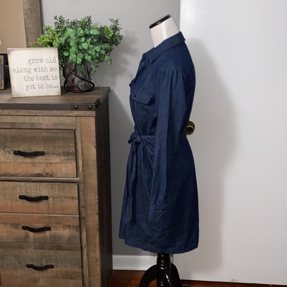 Draper James chambray Belted shirtdress excellent like new condition size 8 - Picture 8 of 15